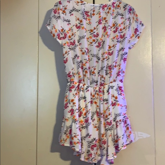 romper - Picture 2 of 2